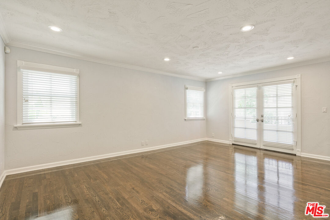 1118 S Cardiff Ave Unit: 1