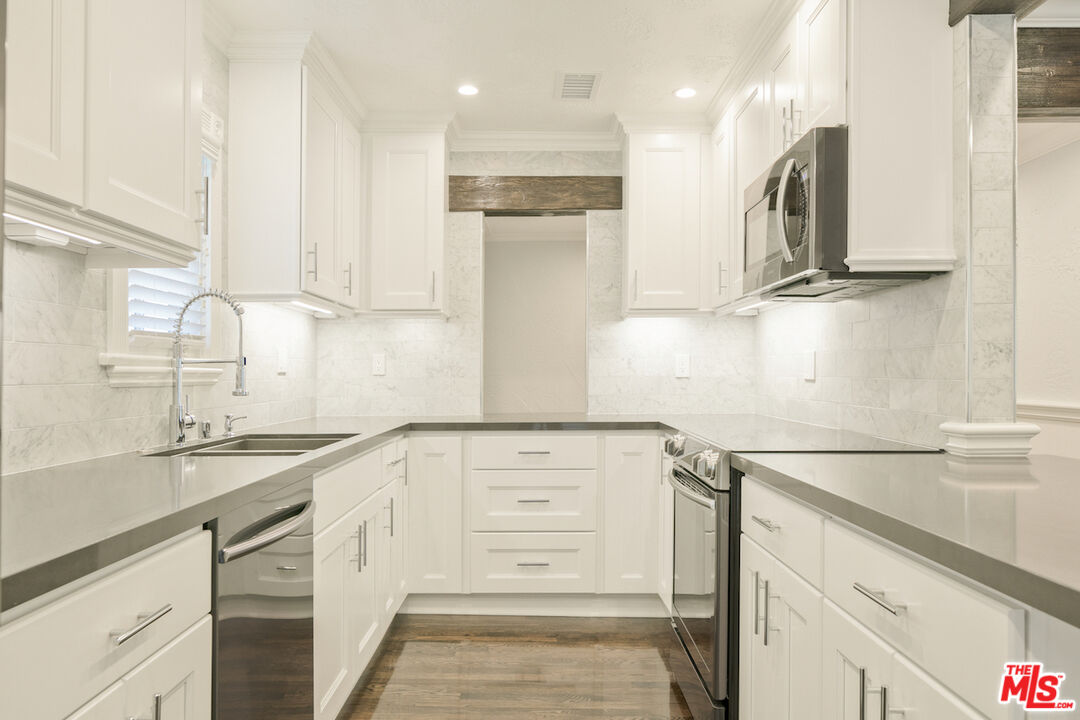 1118 S Cardiff Ave Unit: 1