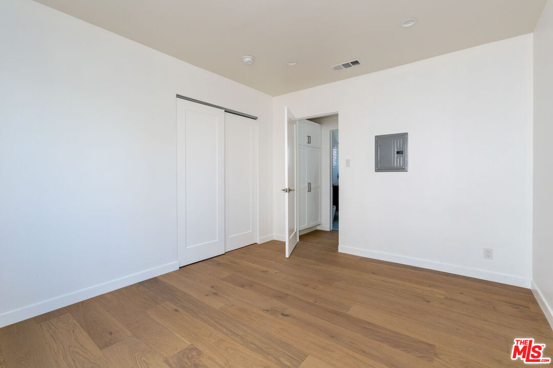 3304 Casitas Ave