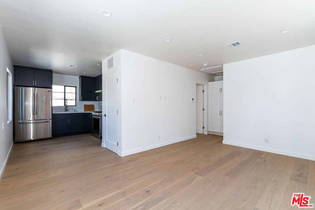 3304 Casitas Ave