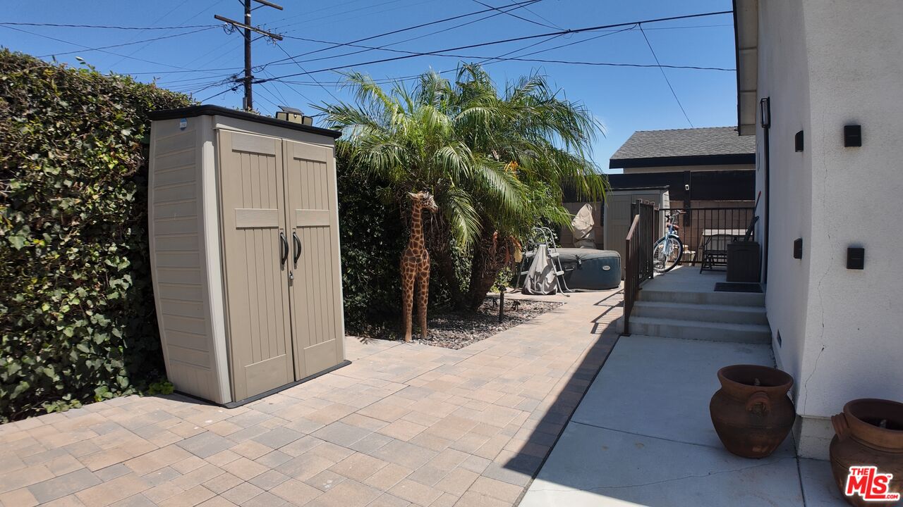 7810 La Salle Ave