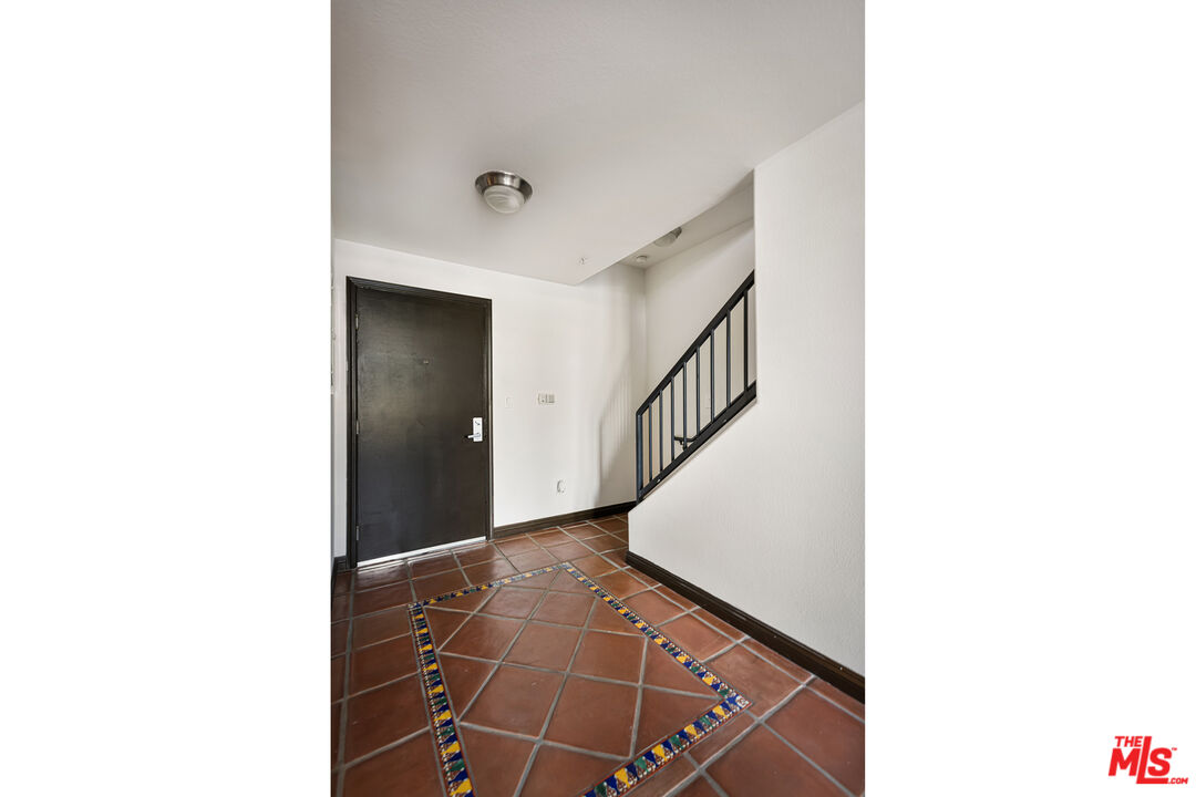 360 W Avenue 26 Unit: 100