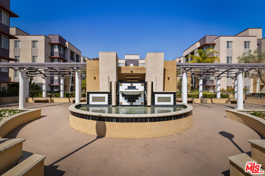 360 W Avenue 26 Unit: 100