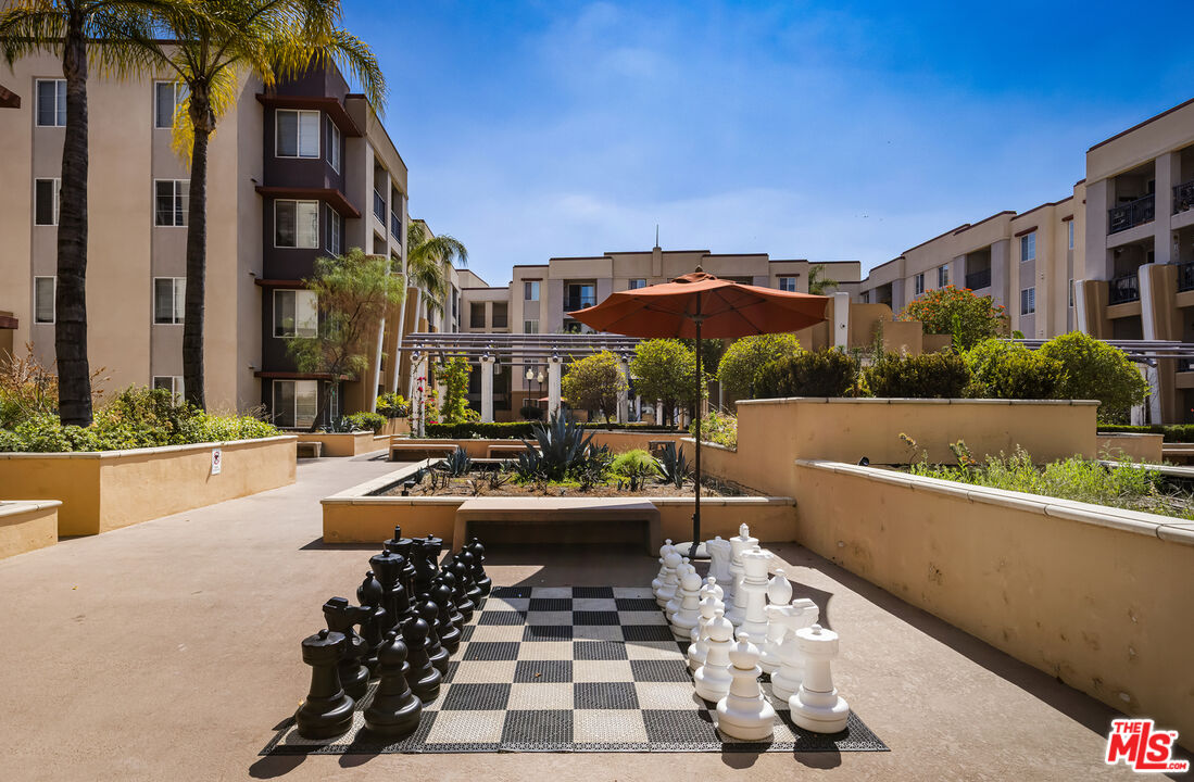 360 W Avenue 26 Unit: 100