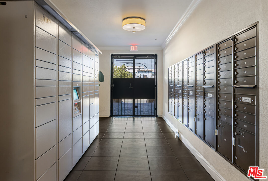 360 W Avenue 26 Unit: 100