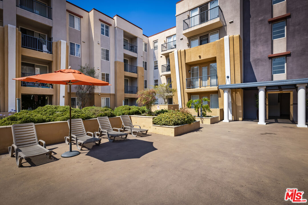 360 W Avenue 26 Unit: 100