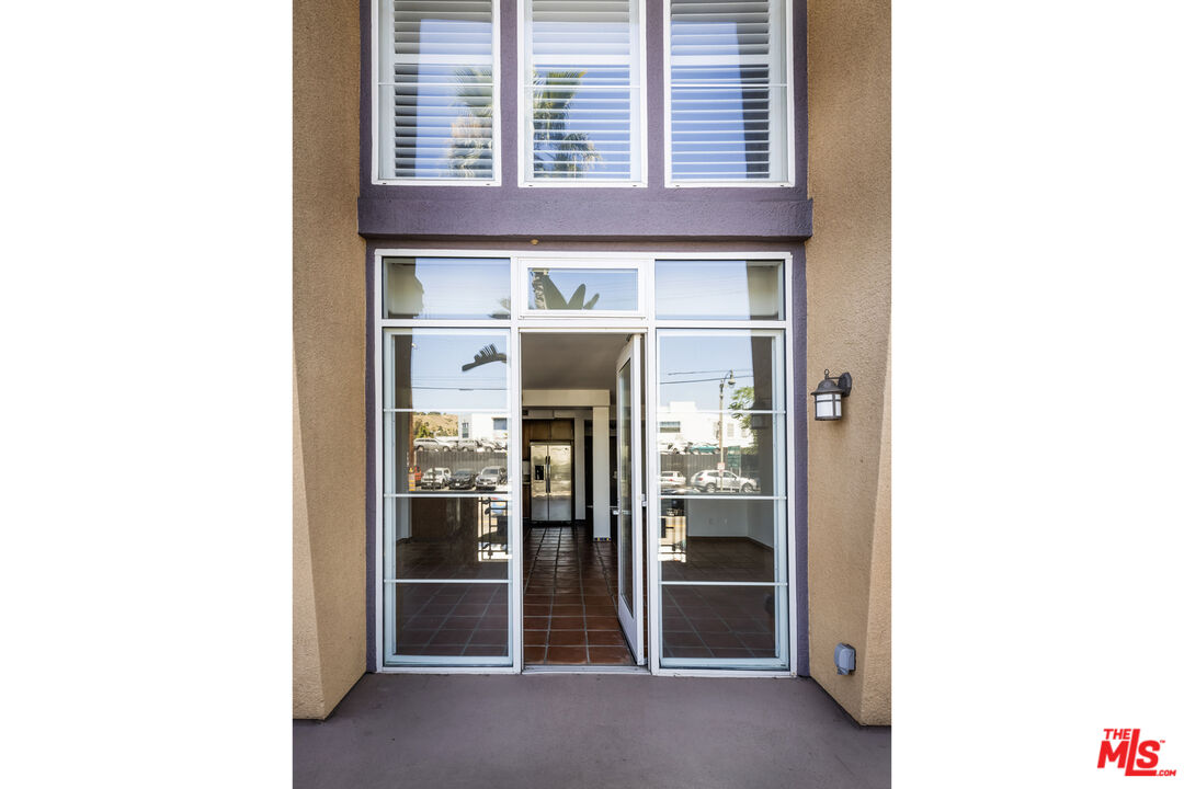 360 W Avenue 26 Unit: 100