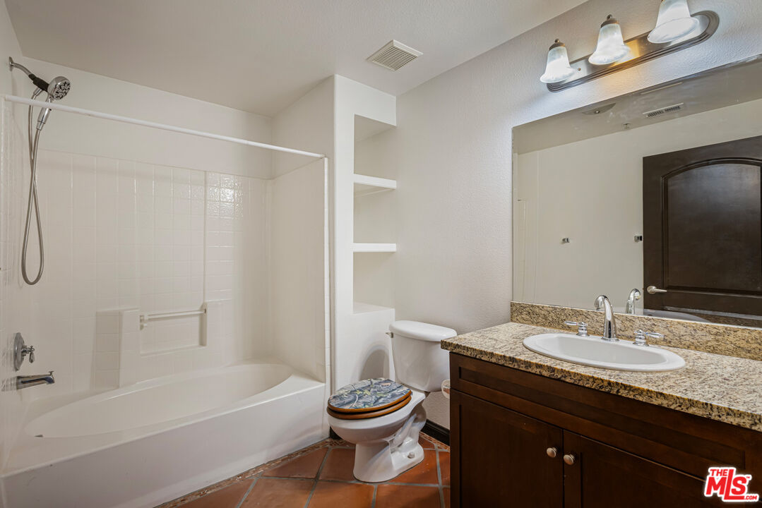 360 W Avenue 26 Unit: 100