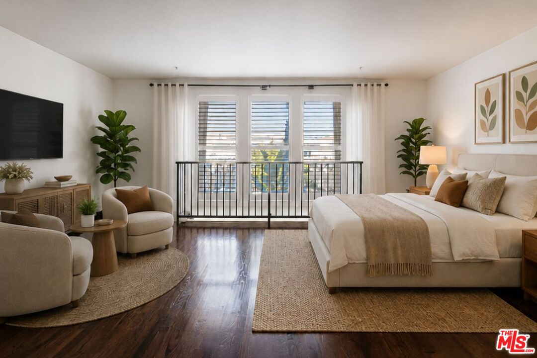360 W Avenue 26 Unit: 100