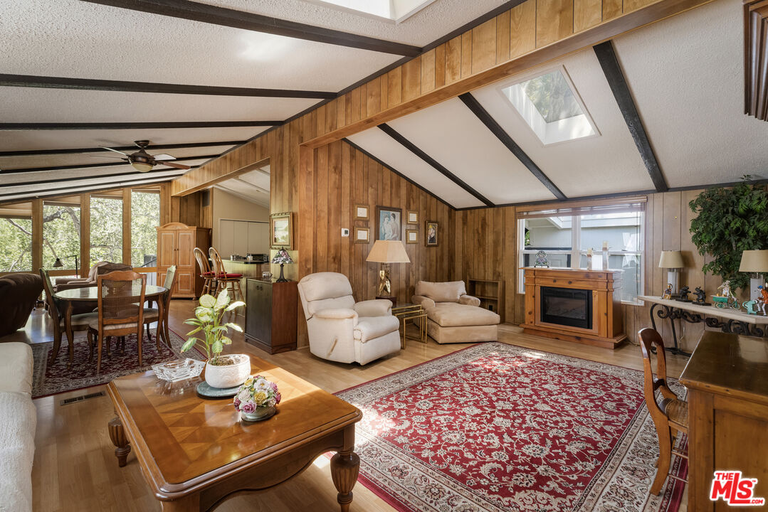 54 Robin Hood Pl