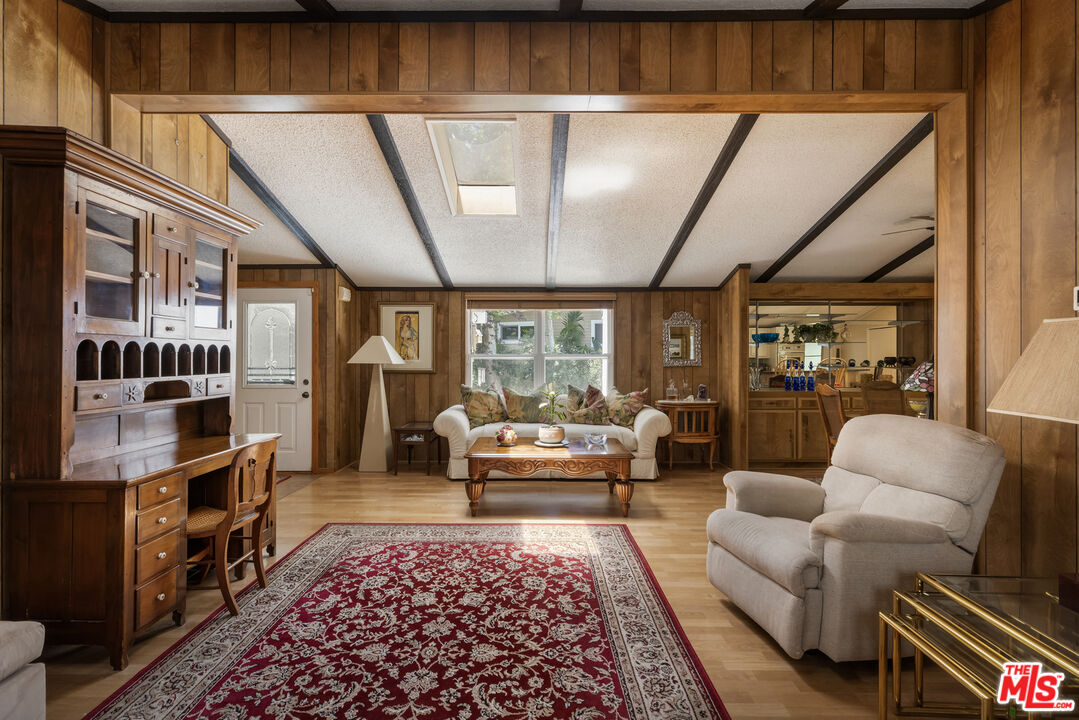 54 Robin Hood Pl