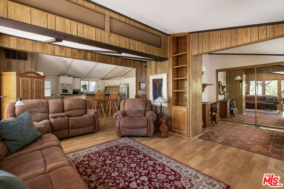 54 Robin Hood Pl