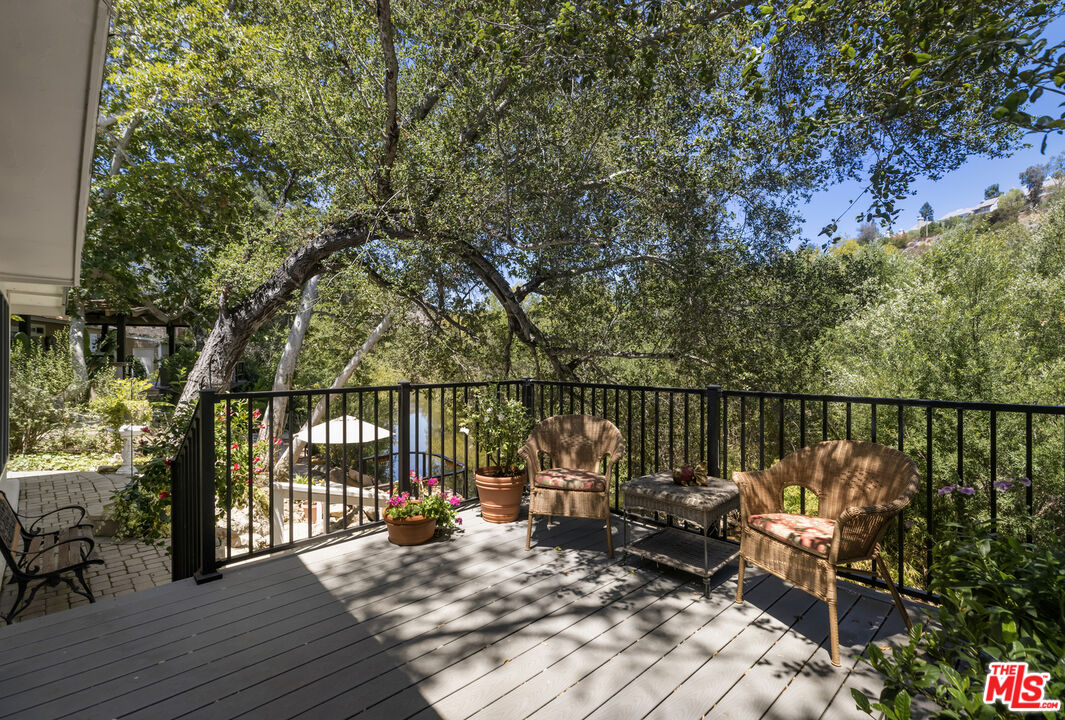 54 Robin Hood Pl