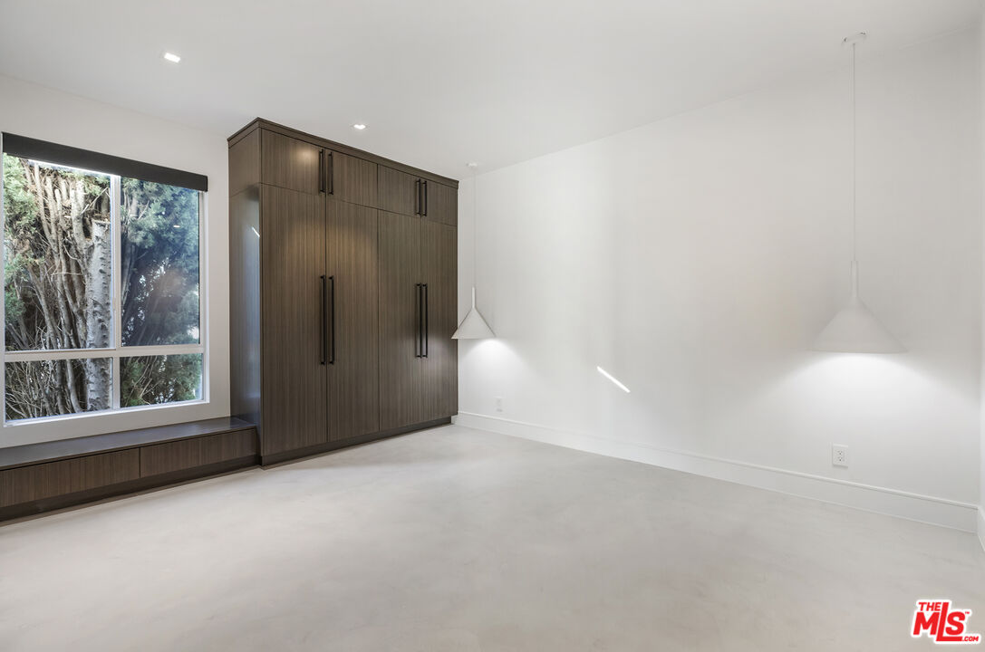 8960 Cynthia St Unit: 116