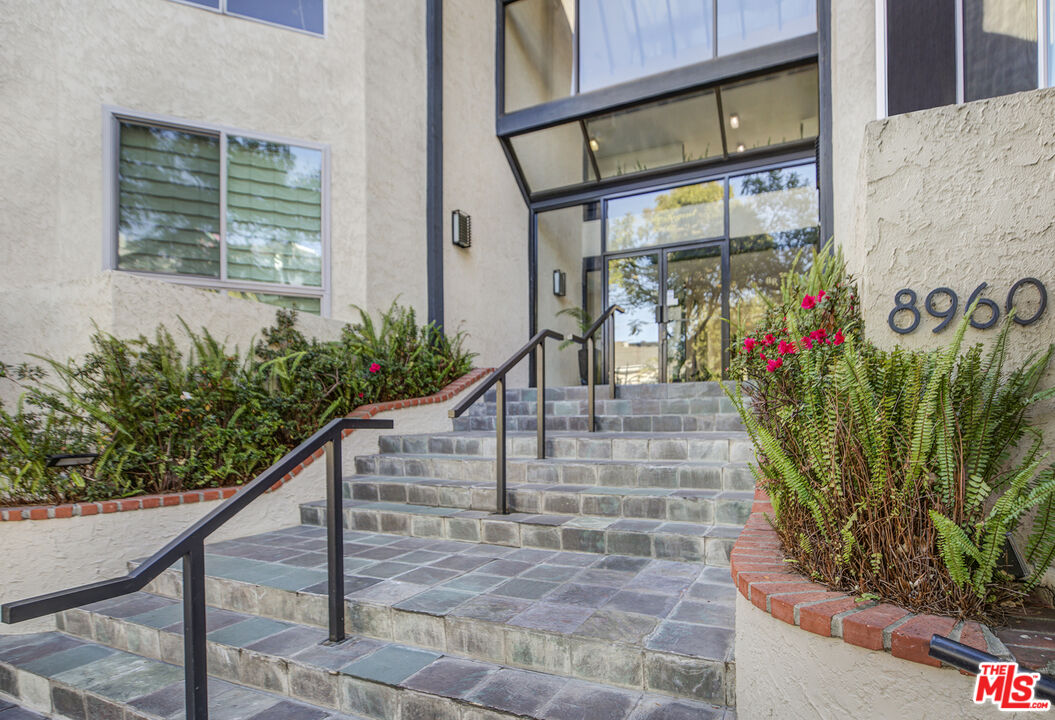 8960 Cynthia St Unit: 116