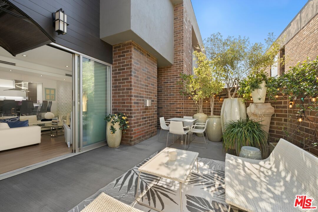 9305 Burton Way Unit: A