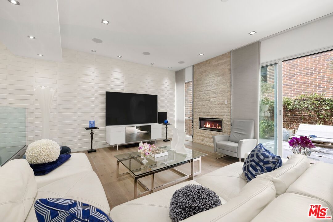 9305 Burton Way Unit: A