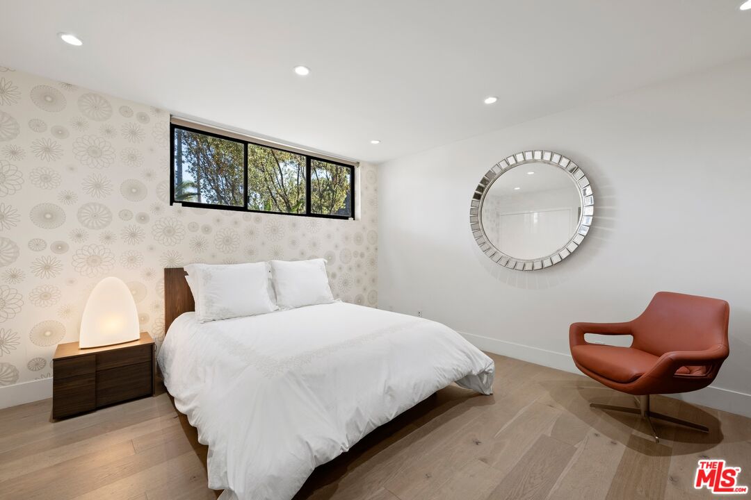 9305 Burton Way Unit: A