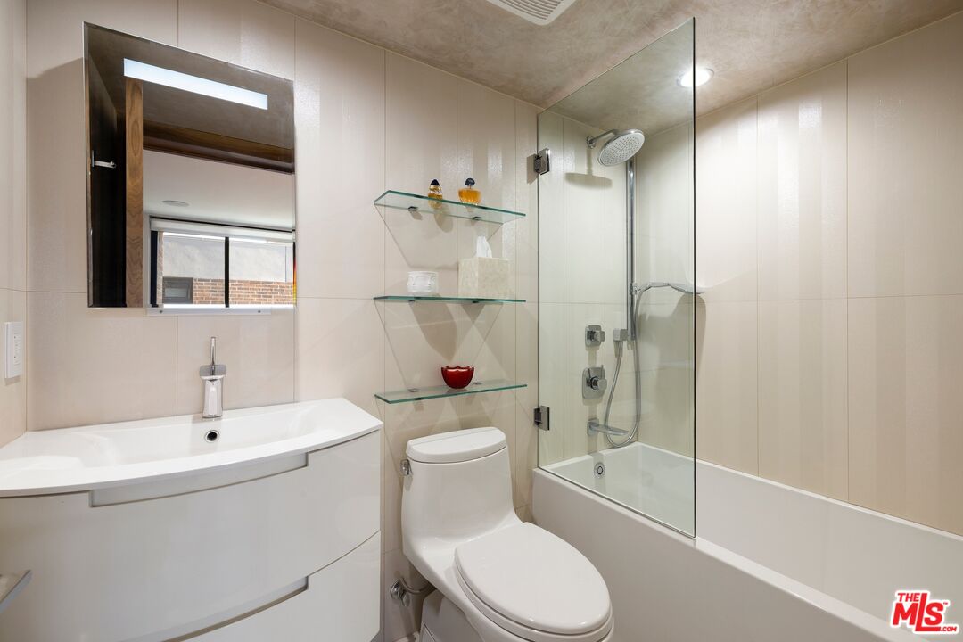 9305 Burton Way Unit: A