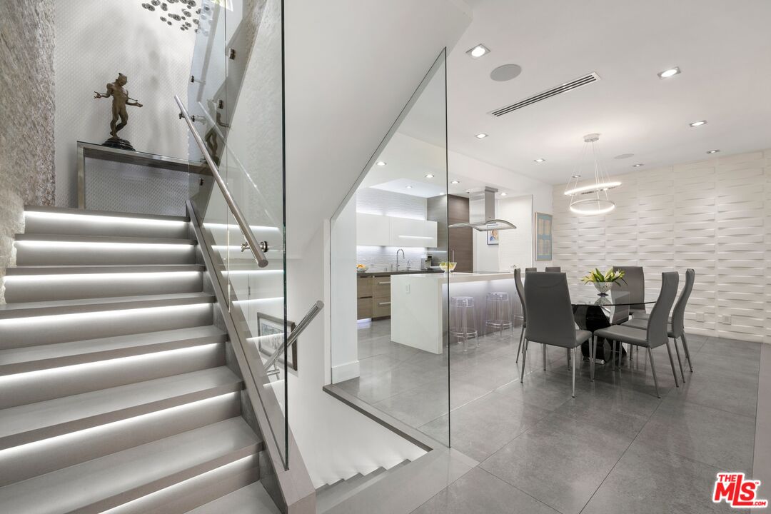 9305 Burton Way Unit: A