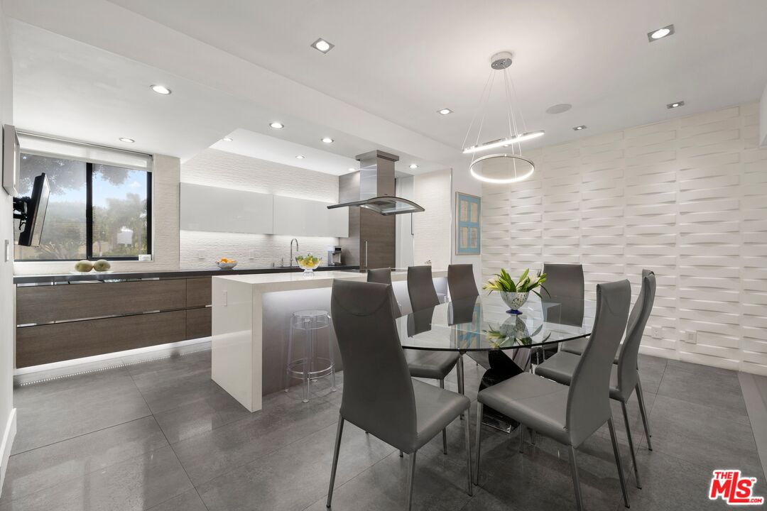 9305 Burton Way Unit: A