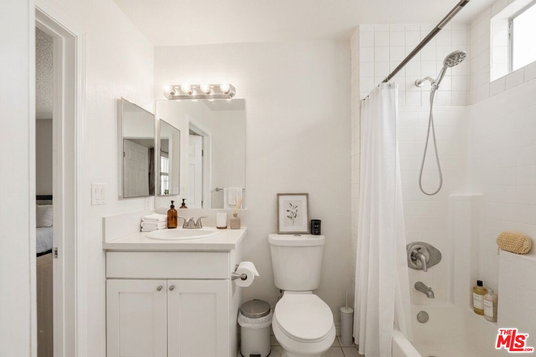 14422 Terra Bella St Unit: A