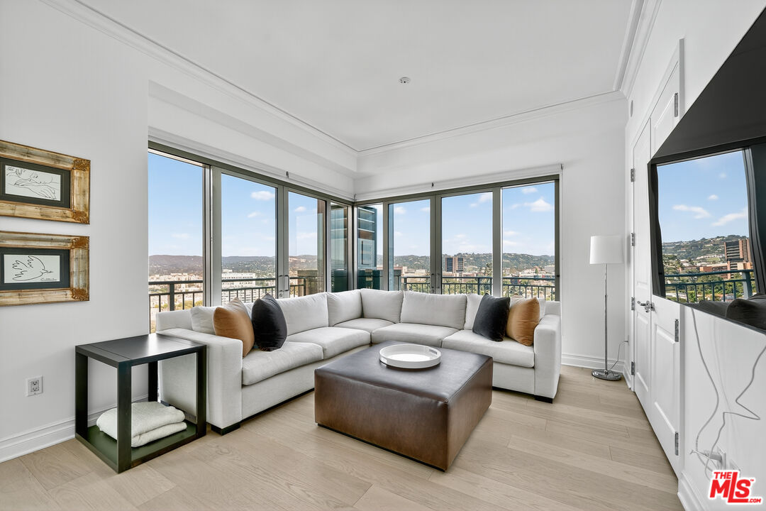 10727 Wilshire Blvd Unit: 1802