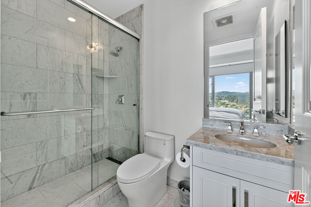 10727 Wilshire Blvd Unit: 1802