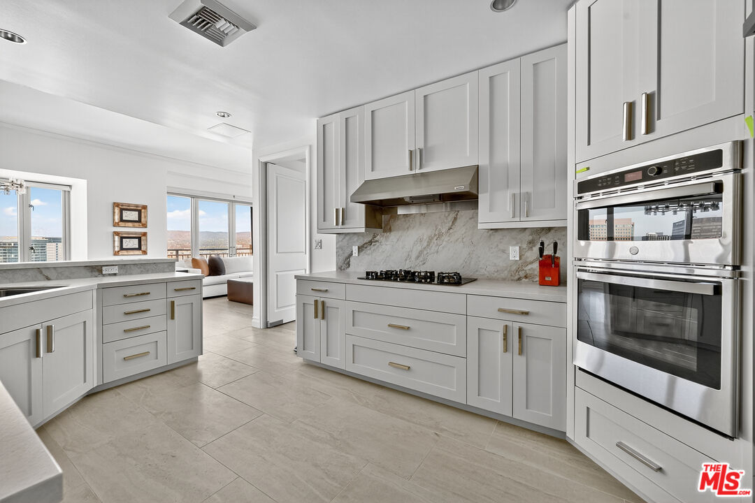 10727 Wilshire Blvd Unit: 1802