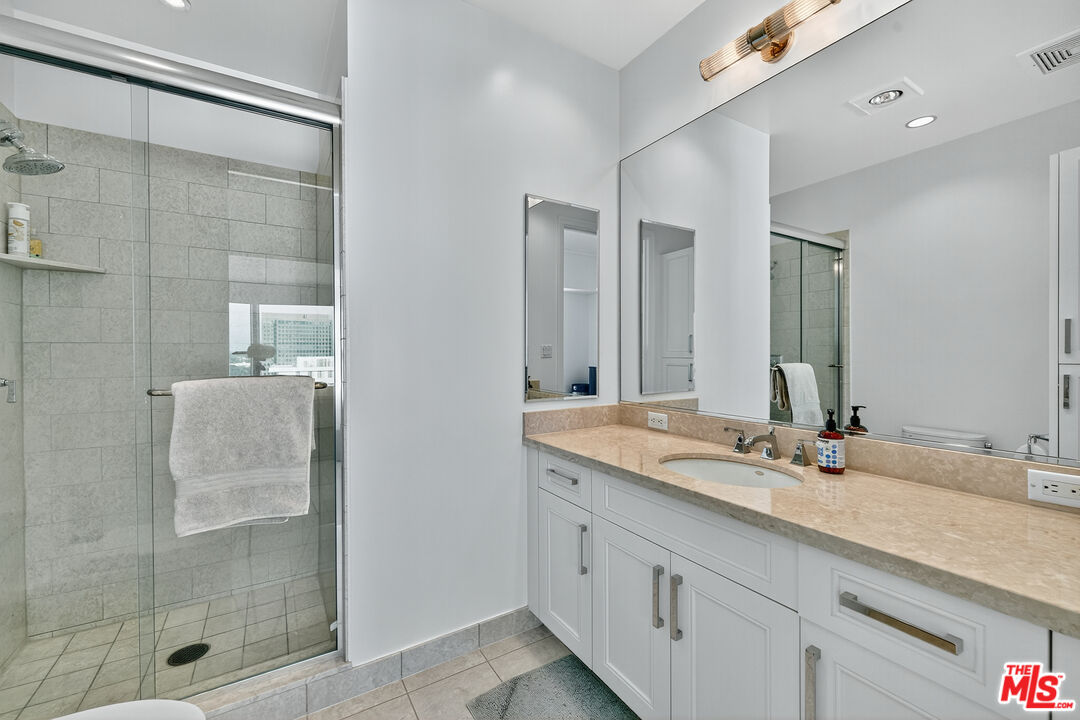 10727 Wilshire Blvd Unit: 1802