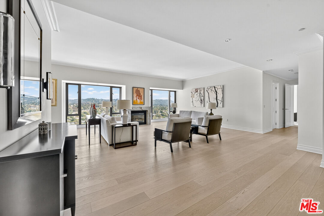 10727 Wilshire Blvd Unit: 1802
