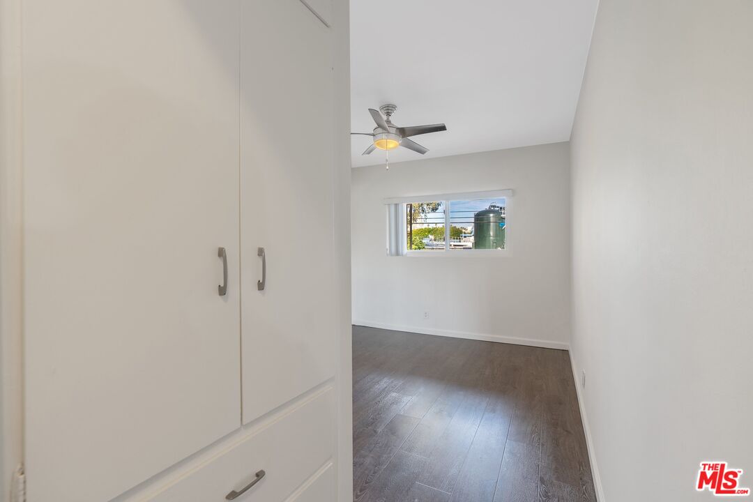 1301 S Saltair Ave Unit: 2