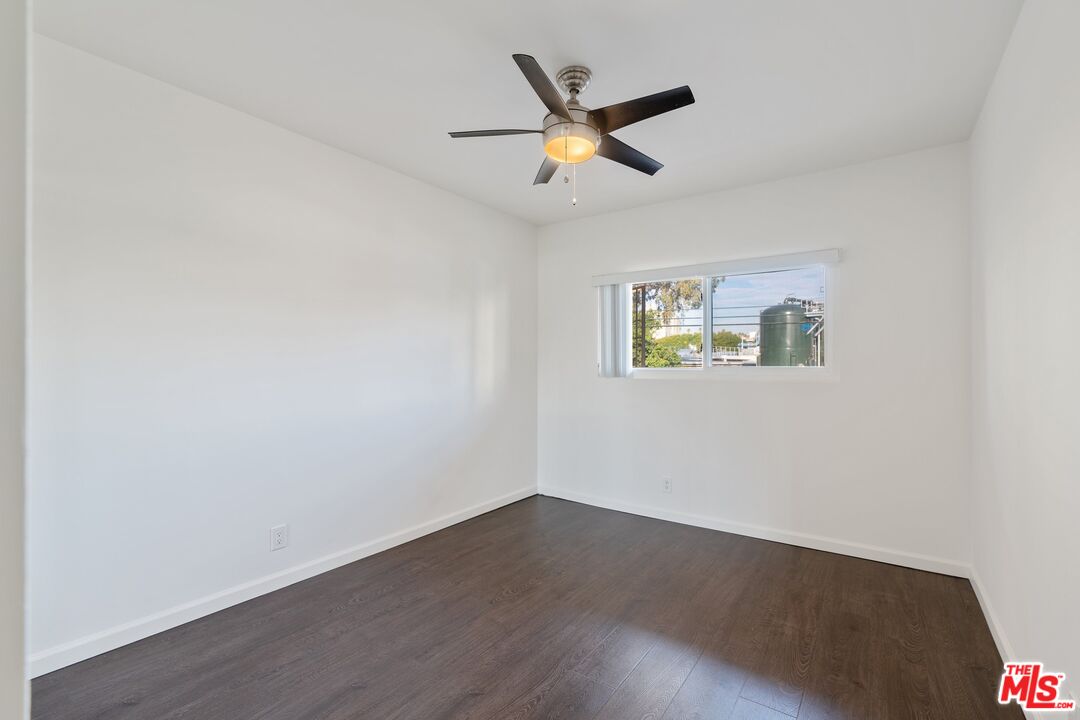 1301 S Saltair Ave Unit: 2