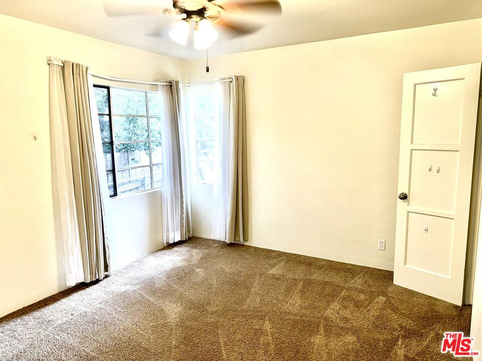 2618 Prospect Ave