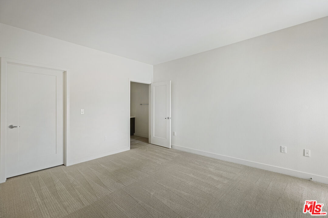 436 S VIRGIL AVE Unit: PH10