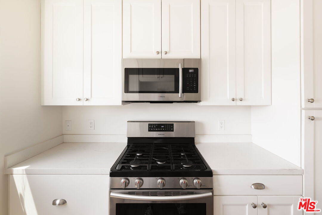 727 N La Fayette Park Pl Unit: 2