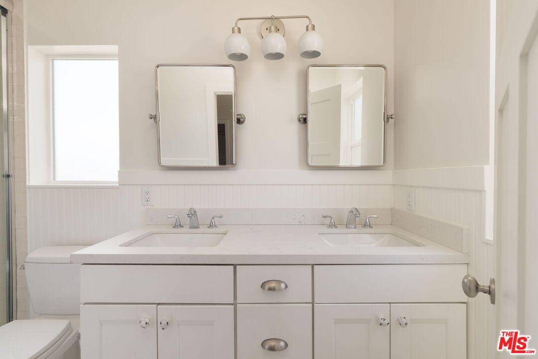 727 N La Fayette Park Pl Unit: 2