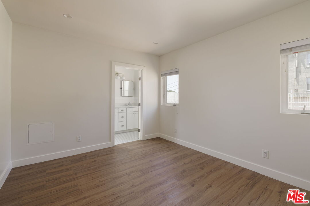 727 N La Fayette Park Pl Unit: 2