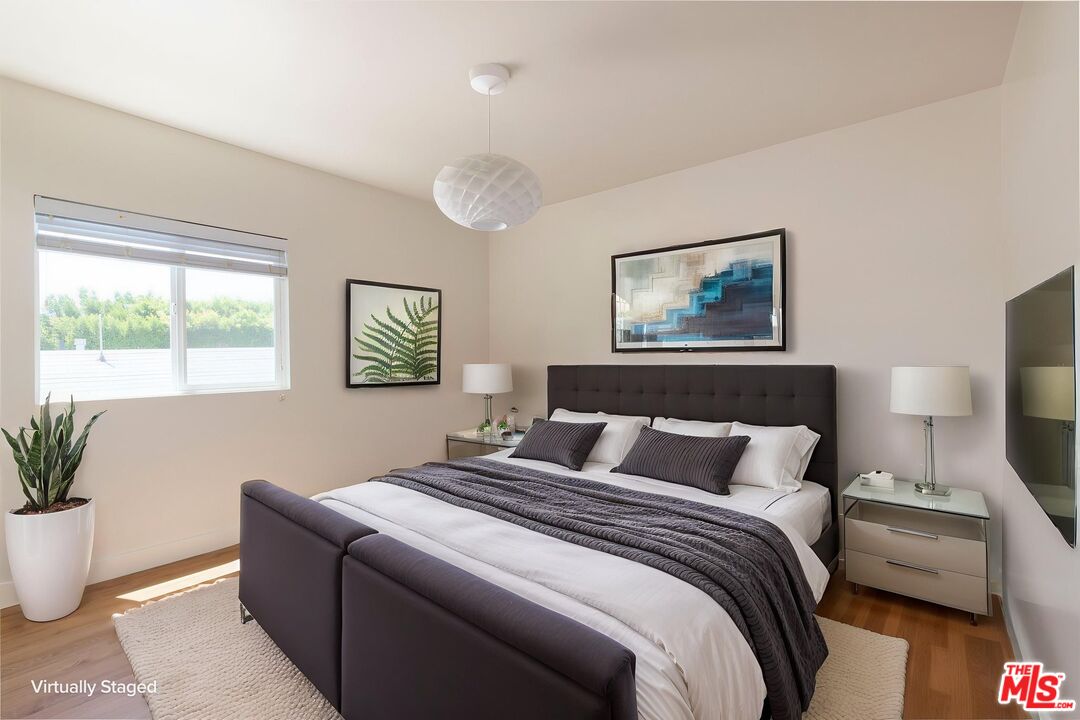 727 N La Fayette Park Pl Unit: 2