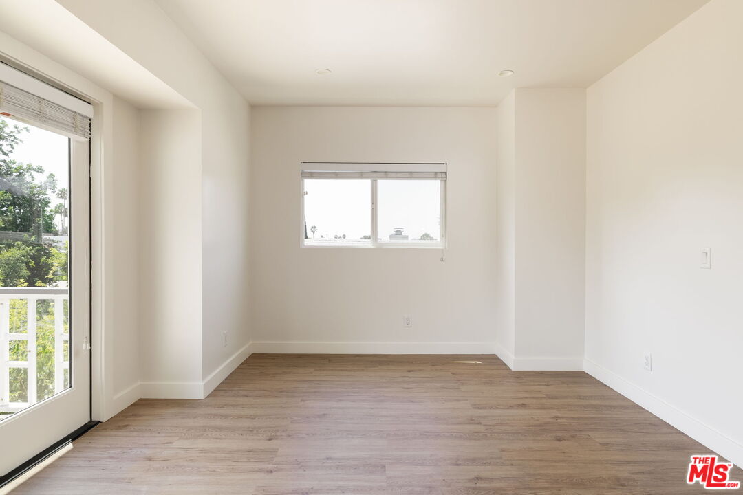 727 N La Fayette Park Pl Unit: 2