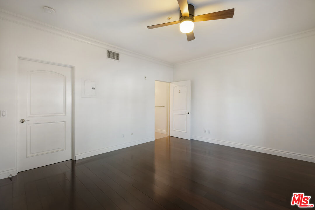 851 N San Vicente Blvd Unit: 102