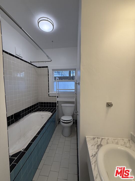 4125 S Figueroa St Unit: 302