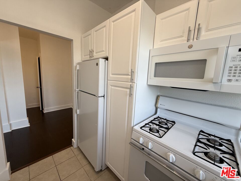 4125 S Figueroa St Unit: 302