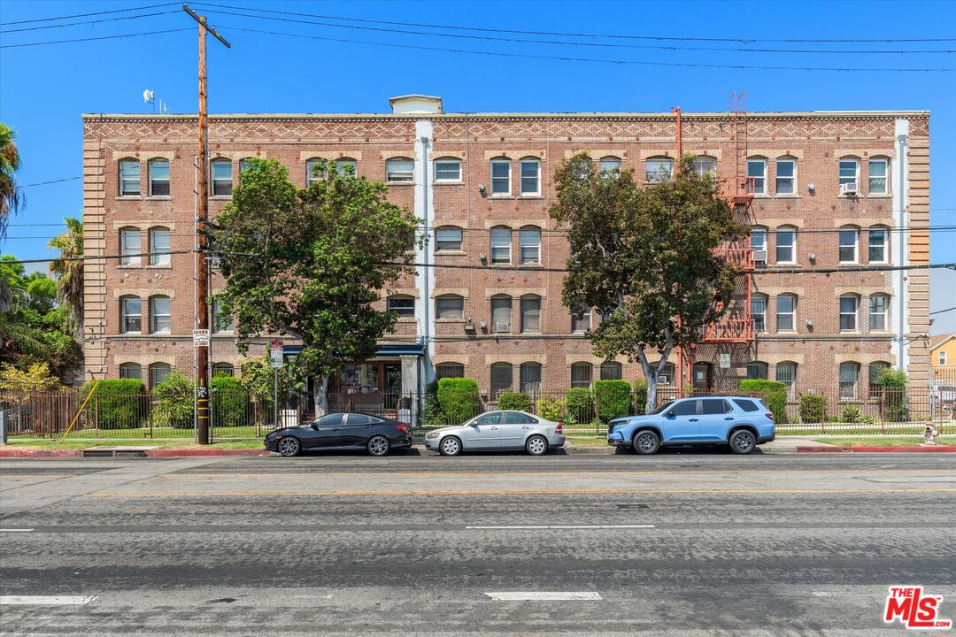 4125 S Figueroa St Unit: 302