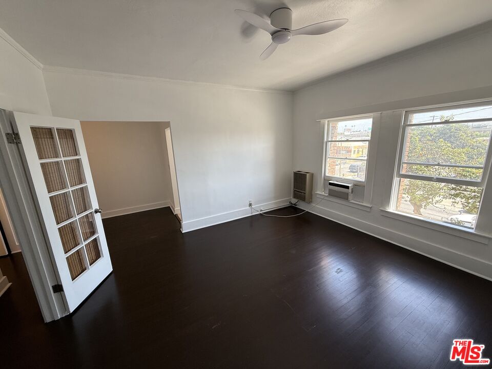 4125 S Figueroa St Unit: 302