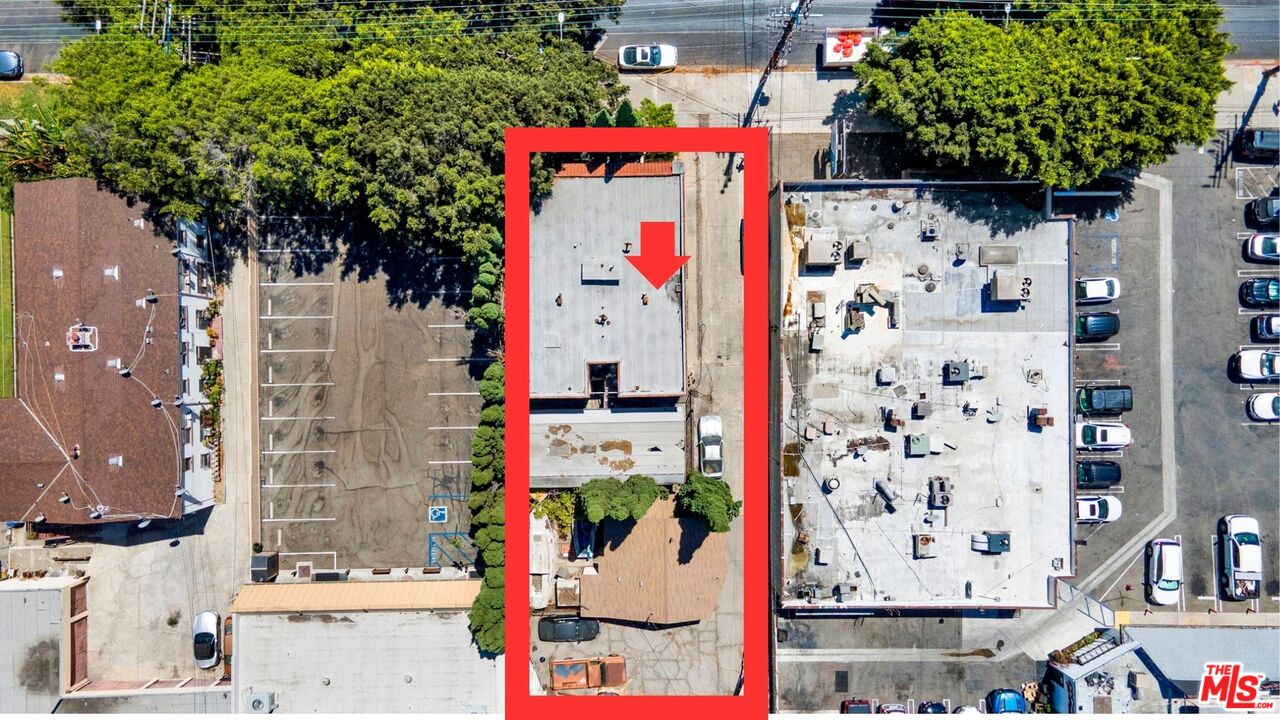 4149 Melrose Ave