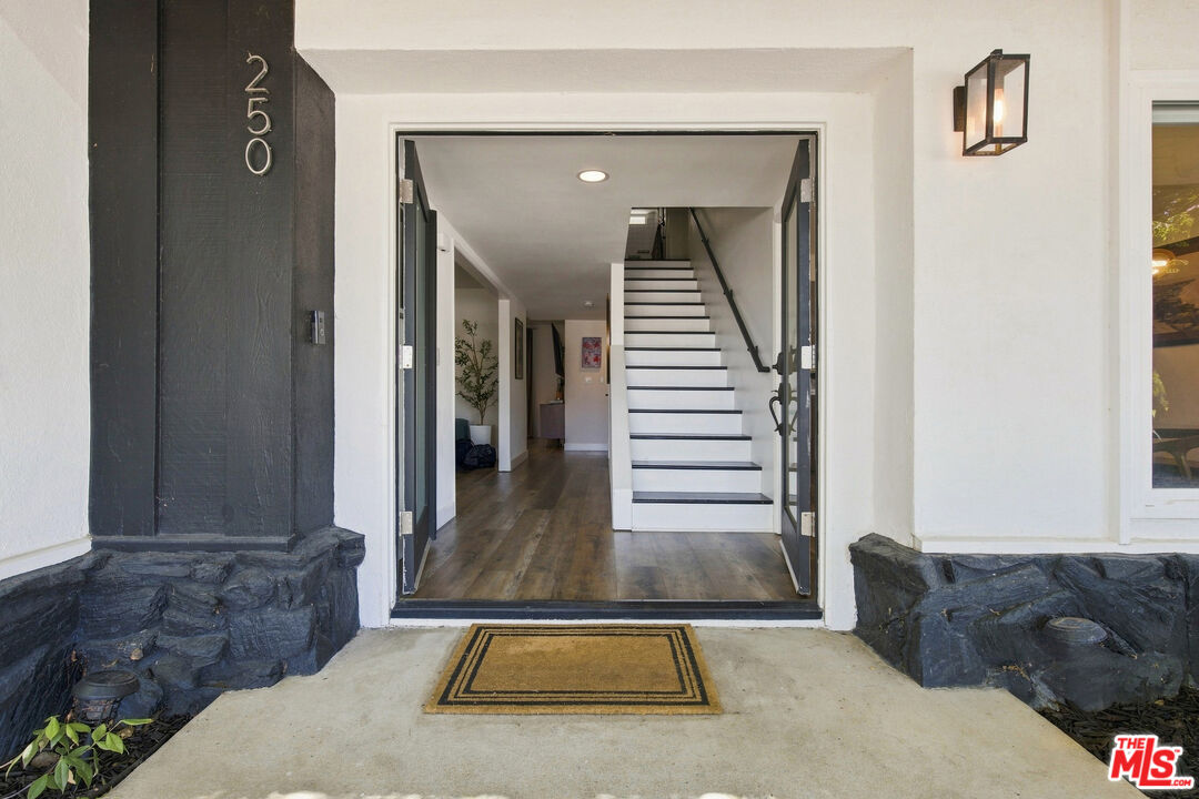 250 Lupe Ave