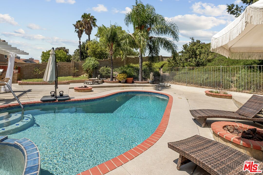 22537 Cardiff Dr