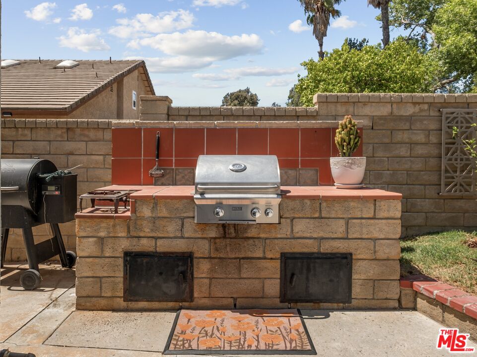 22537 Cardiff Dr