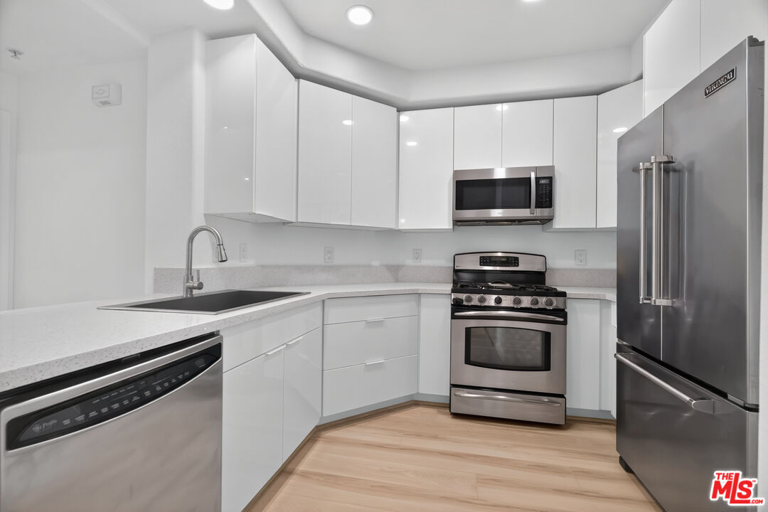 360 W Avenue 26 Unit: 236